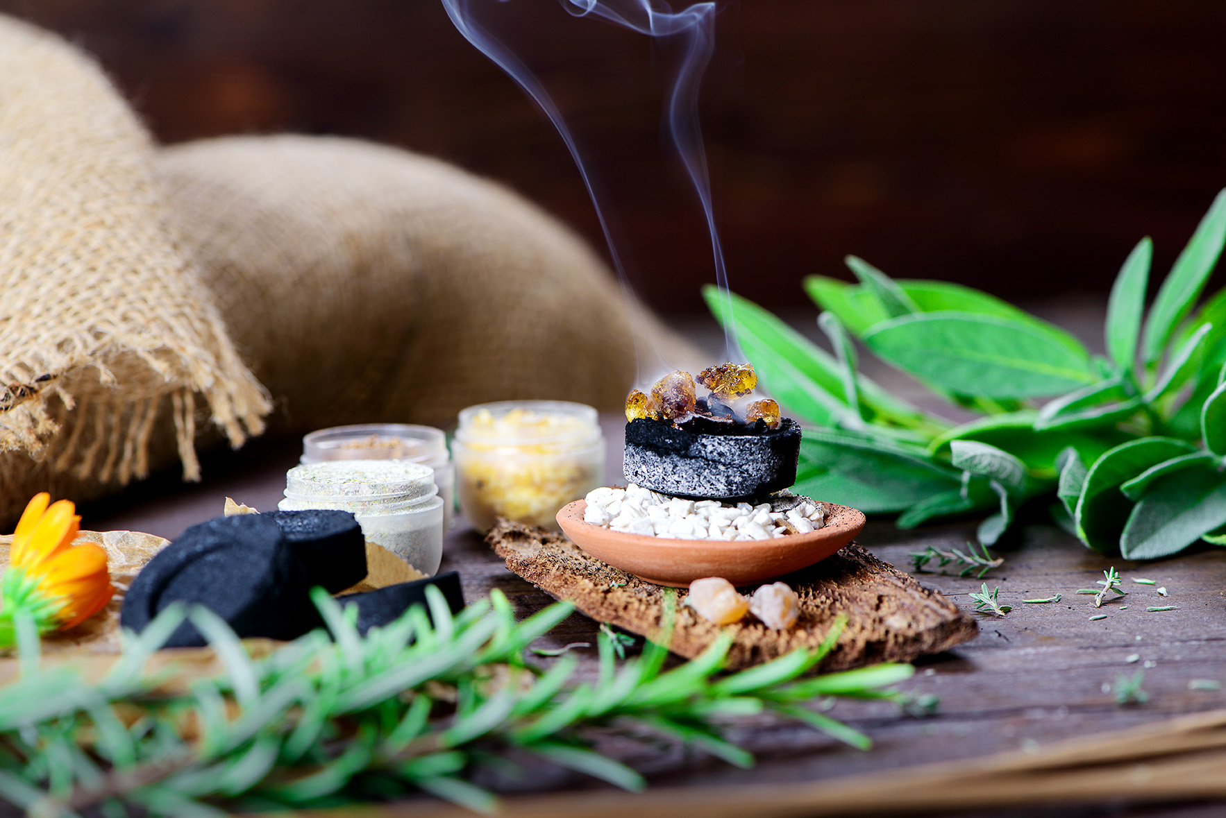 Smudging in the Twelve Nights: Rituals, Scents & Meaning - Salzburger ...